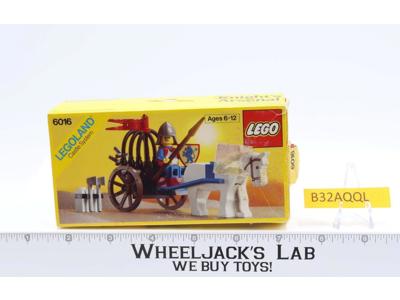 #6016 Knight's Arsenal 100% Complete Lego 1987 Lion Knights Castle Legoland