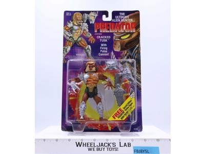 Cracked Tusk Predator Ultimate Alien Hunter Predator 1993 Kenner NEW SEALED