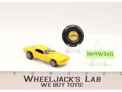 Snake Yellow Enamel 1970  Hot Wheels Mattel Redline RL WITH VINTAGE BUTTON