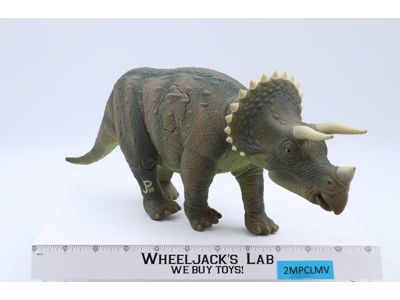 Triceratops JP08 W/ Dino Damage Wound Jurassic Park 1993 Kenner Action Figure