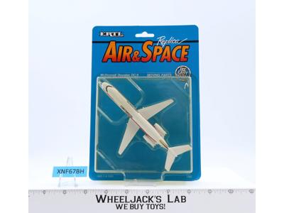 McDonnell Douglas DC-9 Air & Space Replica 1990 ERTL Die-Cast Vehicle NEW SEALED