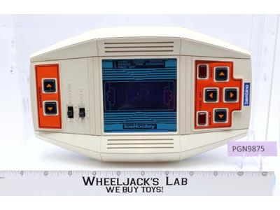 Bambino Ice Hockey Lucky Puck Handheld Video Game 1979