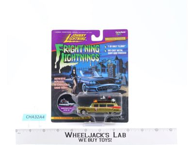 Johnny Lightning Fright'ning Lightnings Ghostbusters Ecto-1A Gold NEW MOSC 1997
