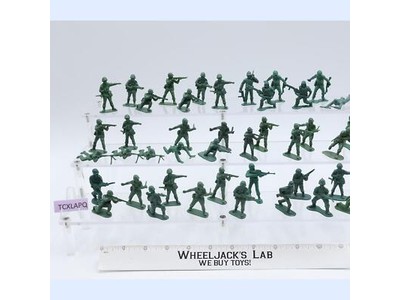 Lot of 42 American Infantrymen WWII 1/32 Scale CTS Toy Soldiers Figures Men