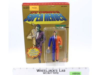 Two Face COIN FLIPPING ACTION Super Heroes DC Comics 1990 MOSC Toybiz UNPUNCHED