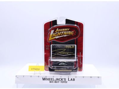 1955 Lincoln Futura Release 33 Classic Gold Johnny Lightning 2006 RC2 Brands NEW