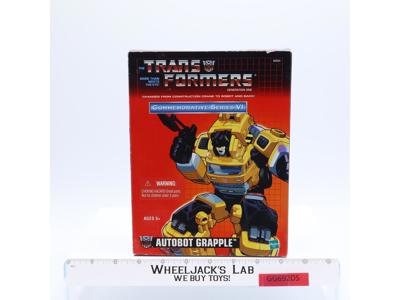 Autobot Grapple Transformers Reissue Commemorative Series 2003 Hasbro NEW SEALED