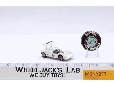 Chaparral 2G White w/ Button 1969 Redline Hot Wheels Mattel Vintage Redline RL