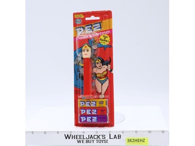 Wonder Woman W/Feet Pez Candy & Dispenser Vintage MOSC NEW