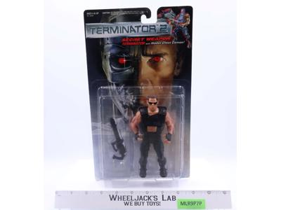 Secret Weapon Terminator 2 w Chest Cannon Kenner 1991 MOSC Vintage Action Figure