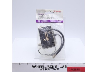 RadioShack TV/Video Game Signal Switch 15-1268A NEW SEALED NOS