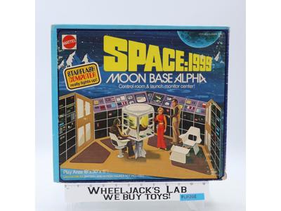 Moon Base Alpha Complete Space: 1999 TV Show 1976 Mattel Action Figure Playset