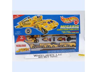 Mega Rig Construction Site CAT Hot Wheels 1996 Mattel NEW SEALED