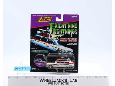 Johnny Lightning Fright'ning Lightnings Ghostbusters Ecto-1A NEW MOSC 1997