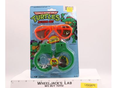 Action Set Glasses Badge Handcuffs TMNT 1988 Henry Gordy NEW SEALED