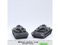 Lot of 2 German Panzer IV Tanks WWII Plastic Toy Soldiers CTS 7.5" Long