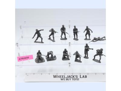 Lot of 12 German Infantrymen WWII 1/32 Scale CTS Toy Soldiers Figures Men