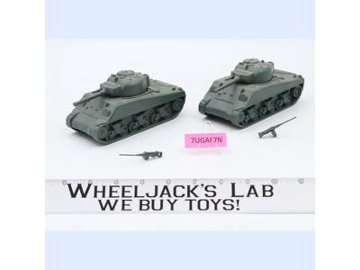 Set of 2 Green M4 Sherman Tanks WWII 1/32 Plastic Toy Soldiers CTS 7.5" Long
