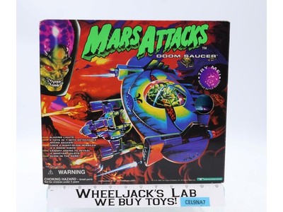 Doom Saucer Mars Attacks 1996 Trendmasters Action Figure Vehicle NEW MISB