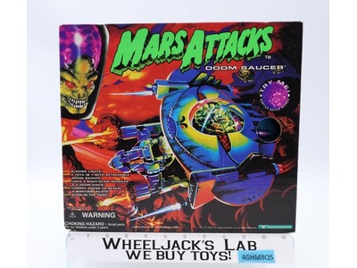 Doom Saucer Mars Attacks 1996 Trendmasters Action Figure Vehicle NEW MISB