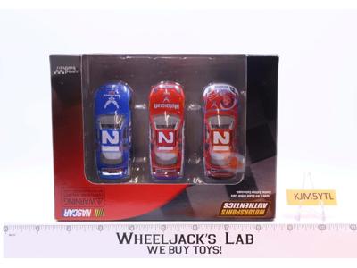 21 NASCAR  2006 Little Debbie Racing Wood Brothers Motosports Authenics 1/64