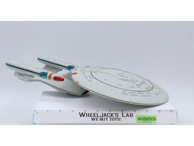 Starship Enterprise NCC-1701-D Star Trek The Next Generation 1994 Playmates