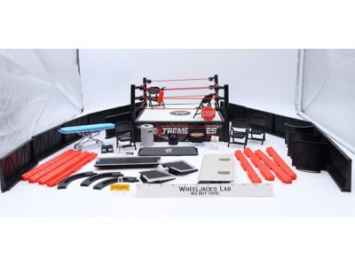 Extreme Rules Wrestling Ring + Accessories WWE WWF 2010 Hasbro Playset
