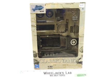 M3A2 Military Tank Classic Tank 1:32 Scale Plastic Assembly Kit NewRay NEW MIB