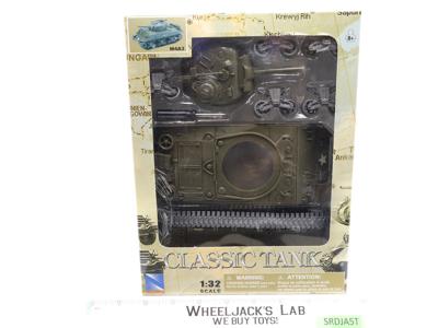 M4A3 Military Tank Classic Tank 1:32 Scale Plastic Assembly Kit NewRay NEW MIB