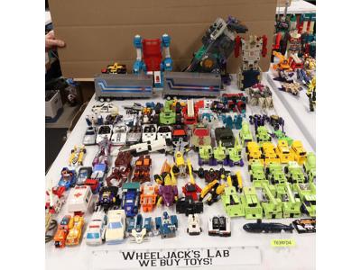 Lot of G1 Transformers 1980's Hasbro Vintage Action Figures