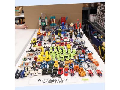 Lot of G1 Transformers 1980's Hasbro Vintage Action Figures