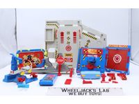 Crash Test Center The Incredible Crash Dummies 1991 Tyco Action Figure Playset