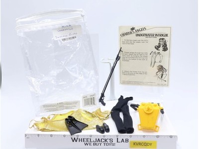 Charlie's Angels Underwater Intrigue 100% 1977 Hasbro Vintage Figure Accessories