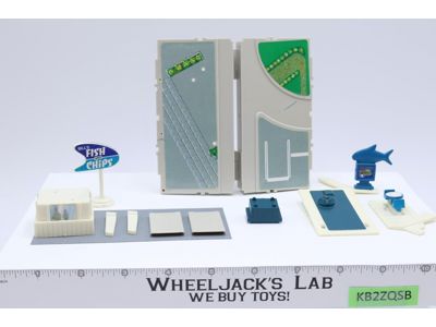 Fish & Chips Drive Thru Travel City Mini Play Set 1987 Micro Machines Galoob