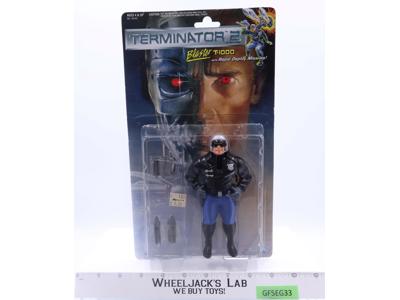 Blaster T-1000 Police Officer Terminator 2 1991 Kenner Action Figure MOSC
