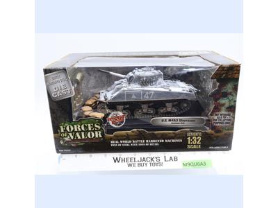 U.S. M4A3 Sherman Bastogne 1945 1/32 Scale Forces of Valor Unimax NEW SEALED