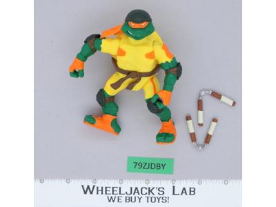 Thrashin' Mike Teenage Mutant Ninja Turtles 2003  Playmates Action Figure