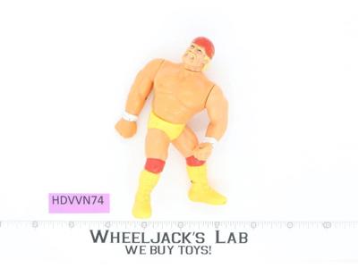 Hulk Hogan WWF Wrestling Hasbro Titan Sports 1993 Vintage Action Figure