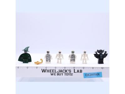 Set of 6 Halloween Minifigures Warlock Skeletons Mummies Vampire Bat Lego