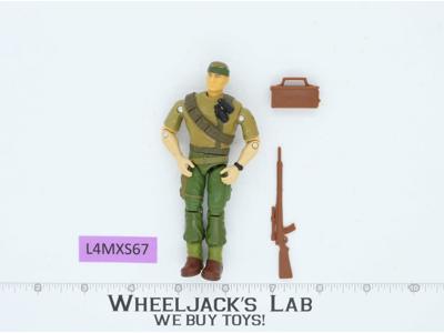 Sgt. Savage V2 G.I. Joe 1995 Hasbro Vintage Action Figure