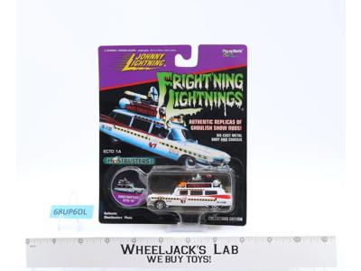 Johnny Lightning Fright'ning Lightnings Ghostbusters Ecto-1A NEW MOSC 1997
