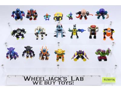 Lot of 19 Z-Bots Micro Machines 1992 Galoob Vintage Action Figures