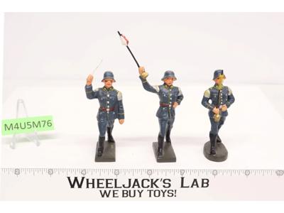 German Soldiers (3) 3" Elastolin Lineol Blue Coats