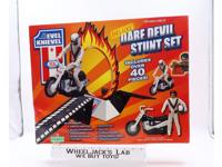 Deluxe Dare Devil Stunt Set Evel Knievel 2005 Ideal Action Figure NEW SEALED