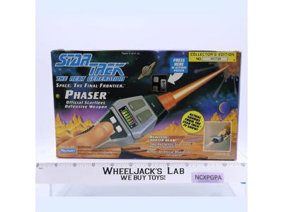 Phaser Star Trek The Next Generation 1992 Playmates Defensive Weapon NEW SEALED