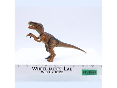 Velociraptor JP06 Jurassic Park 1997 Hasbro Action Figure