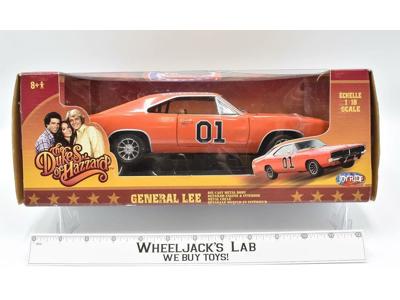 General Lee Dukes of Hazzard 2006 RC2 ERTL Die-Cast AUTOGRAPHED Car MIB NEW