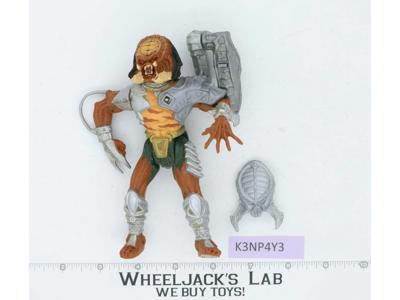 Cracked Tusk Predator Ultimate Alien Hunter 1993 Kenner Vintage Action Figure