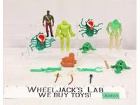 Lot of 5 Swamp Thing Action Figures & Accessories DC Comics 1990 Kenner Vintage