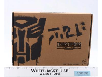WFC-GS10 Soundwave Spy Patrol Transformers Gen. Selects WFC Hasbro NEW SEALED